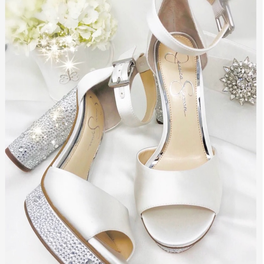 Jessica Simpson White and Silver Heels